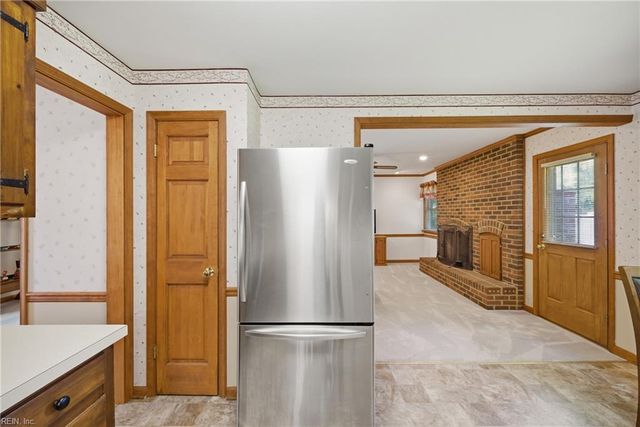 705 Caravelle DR, Chesapeake, VA 23322