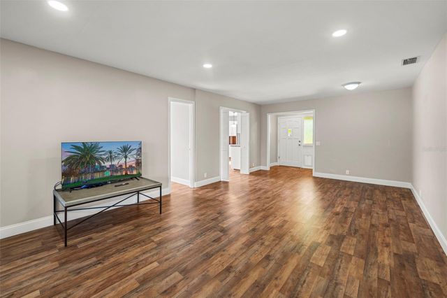 606 TURNBERRY COURT, Winter Haven, FL 33884