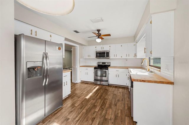 606 TURNBERRY COURT, Winter Haven, FL 33884