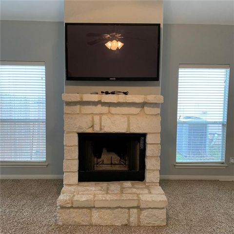160 Otono LOOP, Kyle, TX 78640