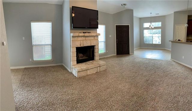 160 Otono LOOP, Kyle, TX 78640