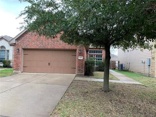 160 Otono LOOP, Kyle, TX 78640
