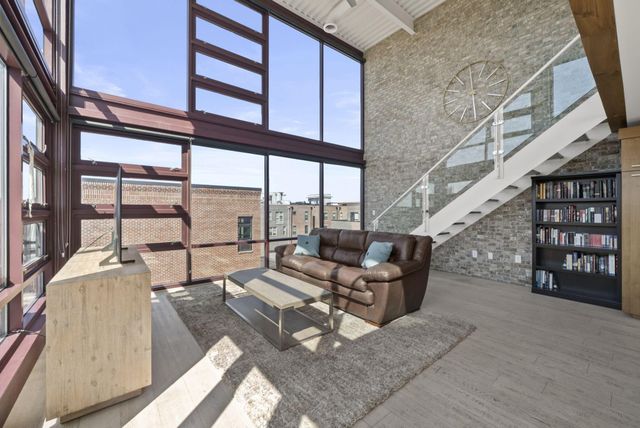 367 Auden Avenue, 302, Columbus, OH 43215