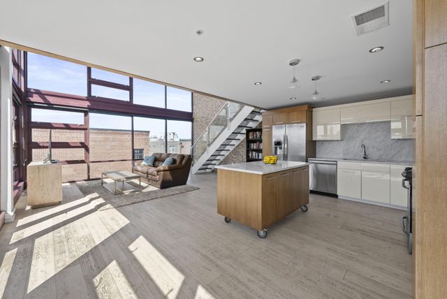 367 Auden Avenue, 302, Columbus, OH 43215