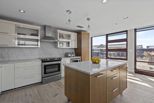 367 Auden Avenue, 302, Columbus, OH 43215