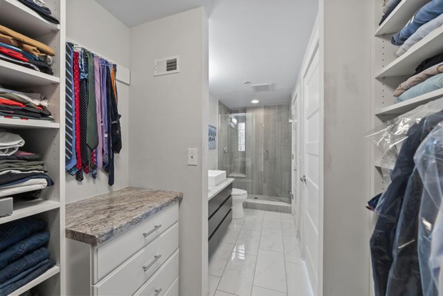 367 Auden Avenue, 302, Columbus, OH 43215