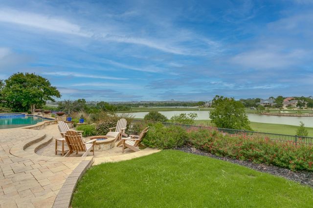 2417 Hollow Hill Lane, Lewisville, TX 75056