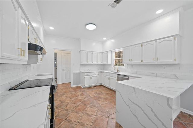 6965 FOX CHASE DR DR, Southaven, MS 38671