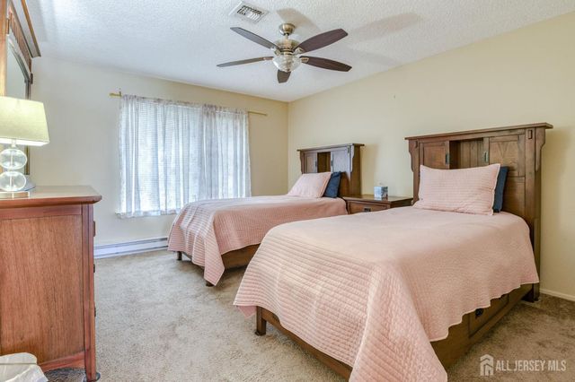 110-C Chatham Drive, Monroe, NJ 08831