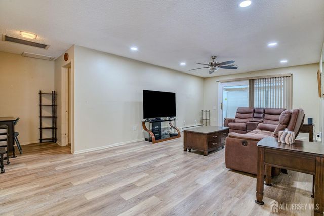 110-C Chatham Drive, Monroe, NJ 08831