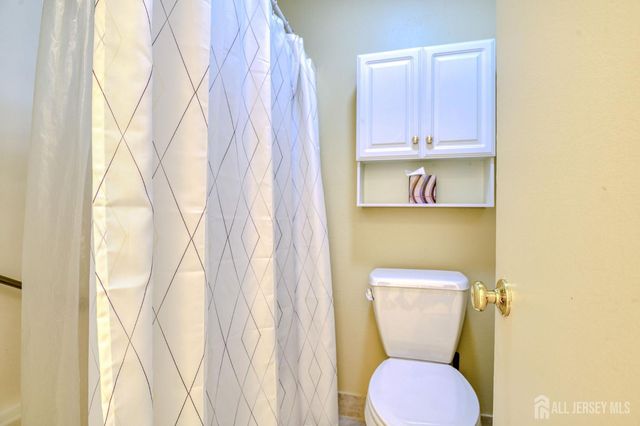 110-C Chatham Drive, Monroe, NJ 08831