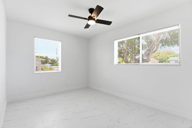 1410 NW 1st Court, Boynton Beach, FL 33435