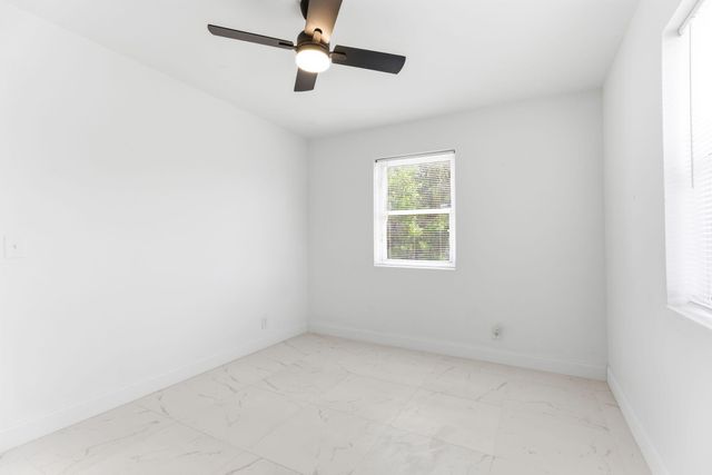 1410 NW 1st Court, Boynton Beach, FL 33435