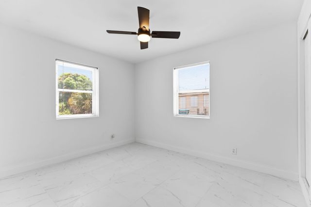 1410 NW 1st Court, Boynton Beach, FL 33435