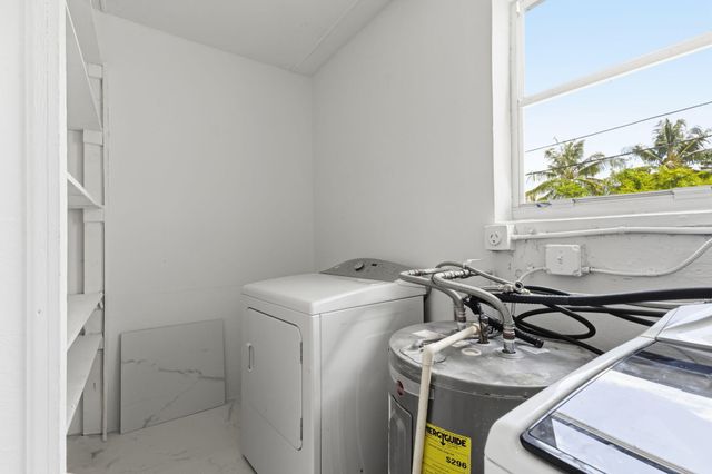 1410 NW 1st Court, Boynton Beach, FL 33435