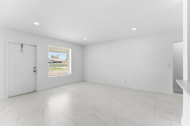 1410 NW 1st Court, Boynton Beach, FL 33435