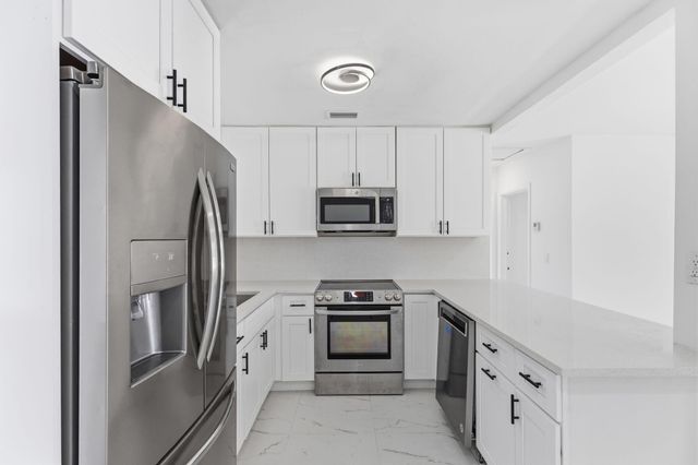 1410 NW 1st Court, Boynton Beach, FL 33435