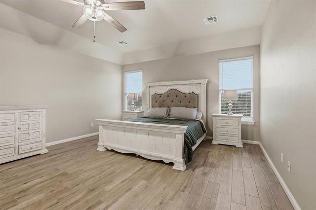 1147 Colonial Avenue, Tuttle, OK 73089