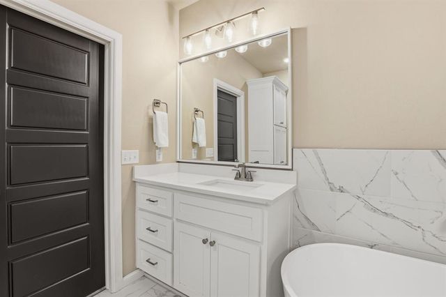 1147 Colonial Avenue, Tuttle, OK 73089