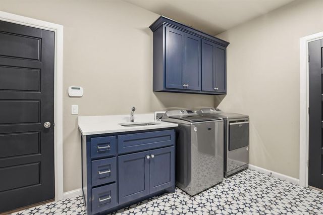 1147 Colonial Avenue, Tuttle, OK 73089