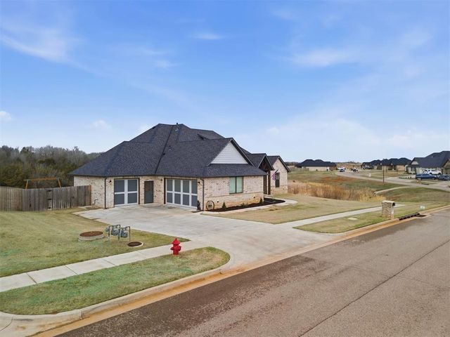 1147 Colonial Avenue, Tuttle, OK 73089