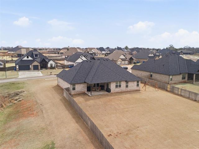 1147 Colonial Avenue, Tuttle, OK 73089