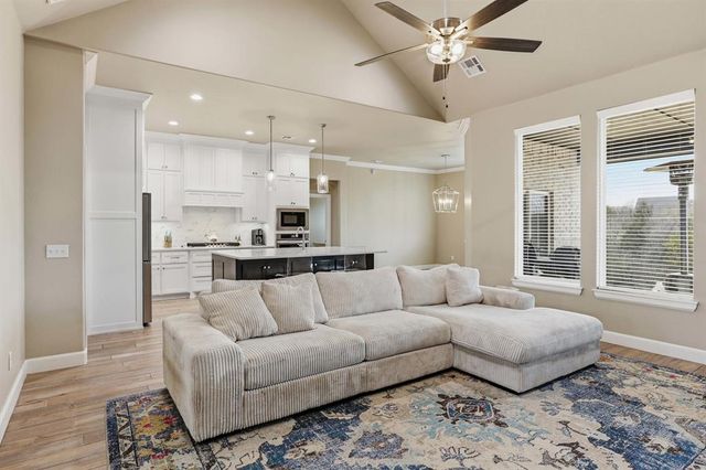 1147 Colonial Avenue, Tuttle, OK 73089