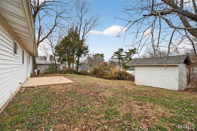 9225 Corregidor Avenue, St Louis, MO 63134