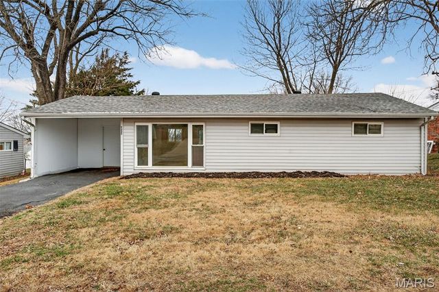 9225 Corregidor Avenue, St Louis, MO 63134