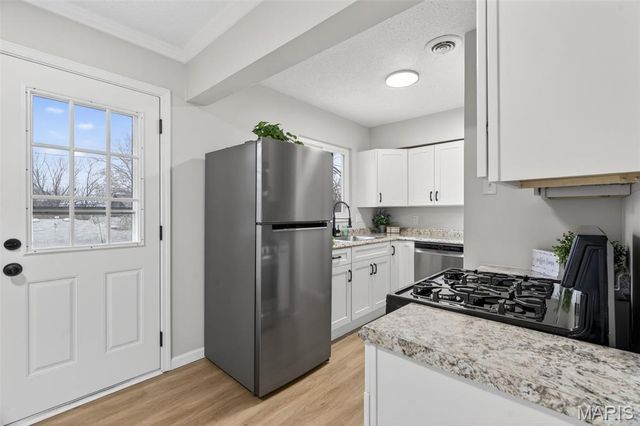 9225 Corregidor Avenue, St Louis, MO 63134