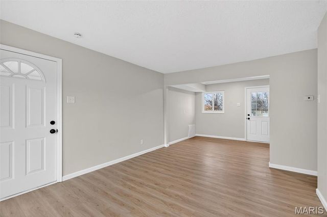 9225 Corregidor Avenue, St Louis, MO 63134