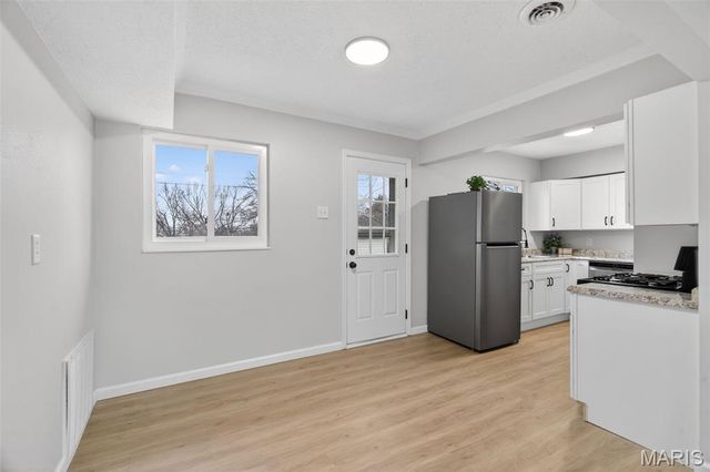 9225 Corregidor Avenue, St Louis, MO 63134