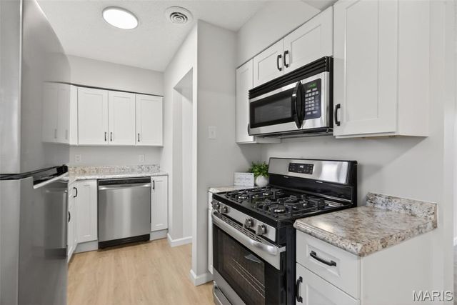 9225 Corregidor Avenue, St Louis, MO 63134