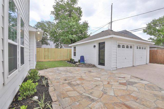 979 W 43rd Street, Houston, TX 77018