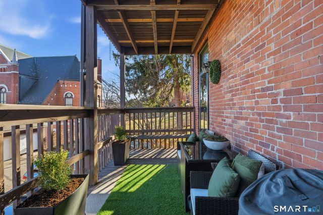 34 Charter Oak Place 1, Hartford, CT 06183