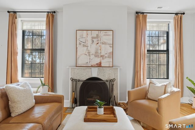 34 Charter Oak Place 1, Hartford, CT 06183