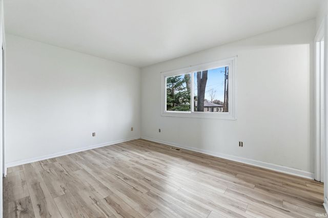 6222 Bridlewood Drive, Fort Wayne, IN 46835