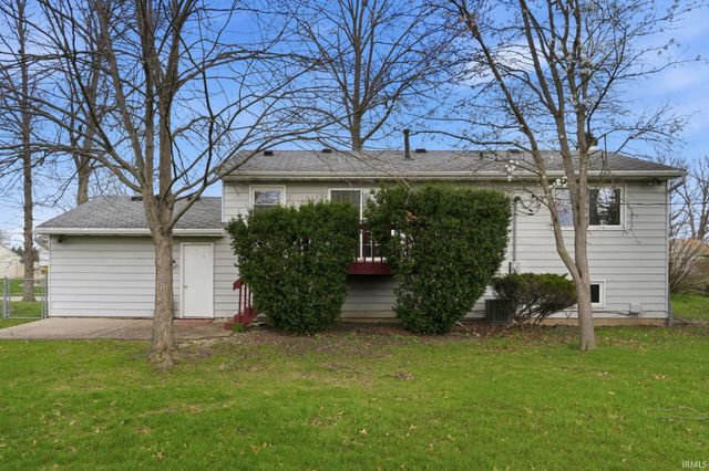6222 Bridlewood Drive, Fort Wayne, IN 46835