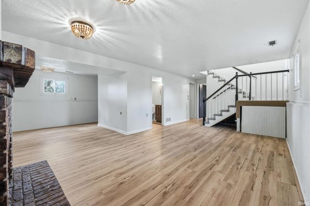 6222 Bridlewood Drive, Fort Wayne, IN 46835