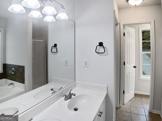 1780 N Round Road, Lawrenceville, GA 30045