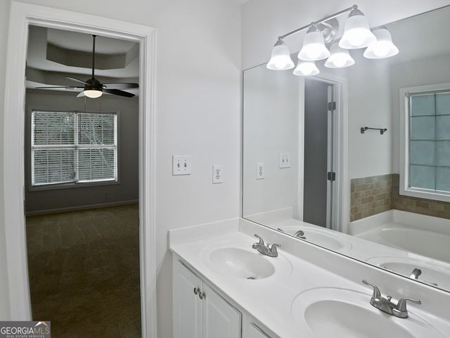 1780 N Round Road, Lawrenceville, GA 30045