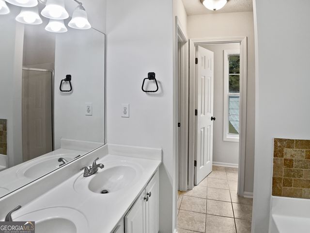 1780 N Round Road, Lawrenceville, GA 30045