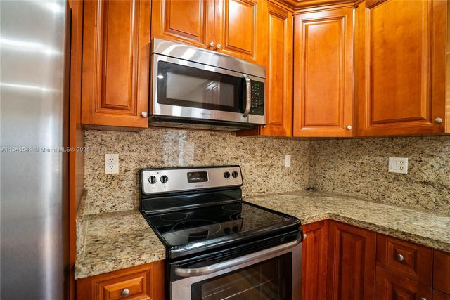 2930 SE 15th Ter 2930, Homestead, FL 33035