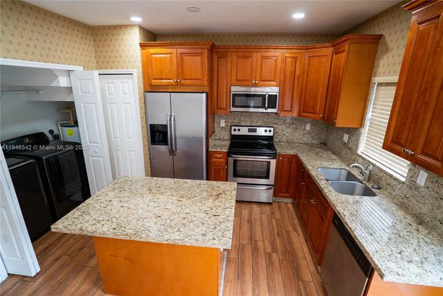 2930 SE 15th Ter 2930, Homestead, FL 33035