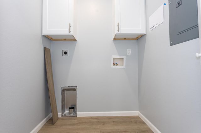 1220 E University Street, Springfield, MO 65804