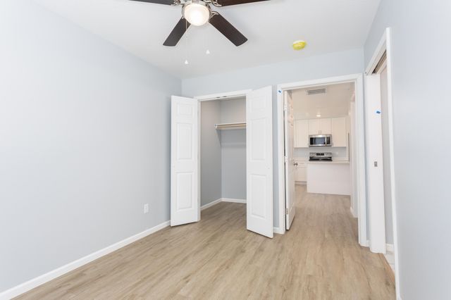 1220 E University Street, Springfield, MO 65804