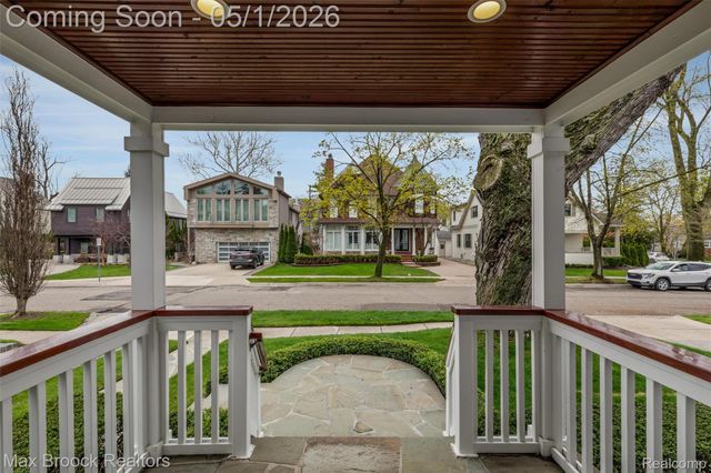 656 S CHESTER Street S, Birmingham, MI 48009