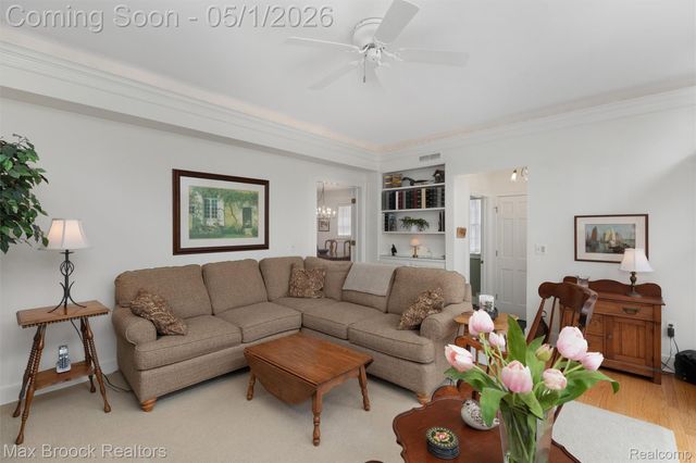 656 S CHESTER Street S, Birmingham, MI 48009