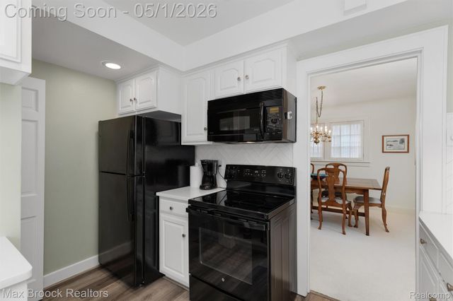 656 S CHESTER Street S, Birmingham, MI 48009