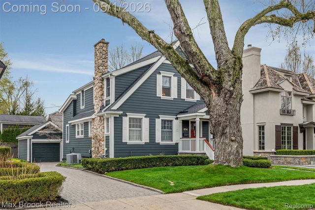 656 S CHESTER Street S, Birmingham, MI 48009
